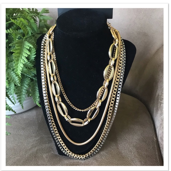 NWT New York & Company Gold Layered Link Necklace - Picture 3 of 7